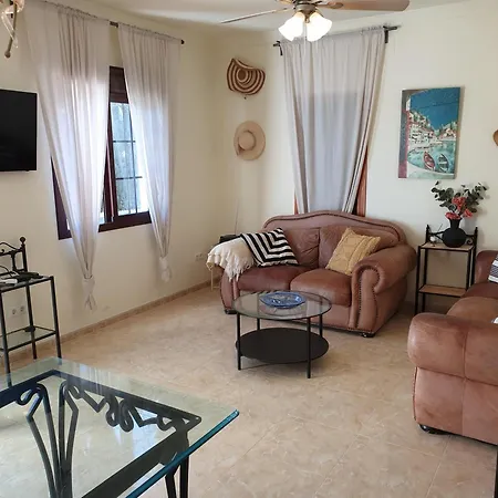Apartament Delightful Spacious 2 Bed In
